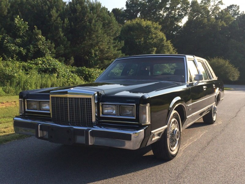 Lincoln Town car 2 1986