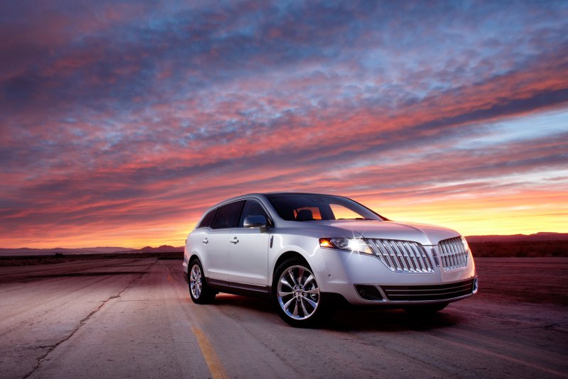 Lincoln MKT 2010