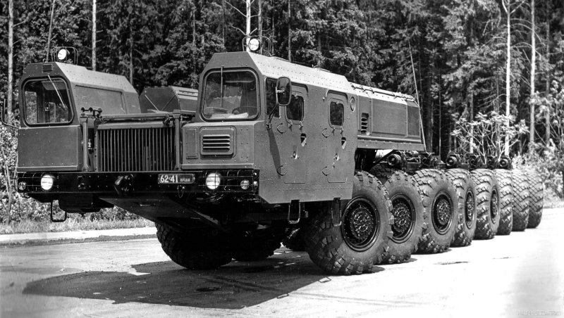 МАЗ-7922 "ЗУБР"