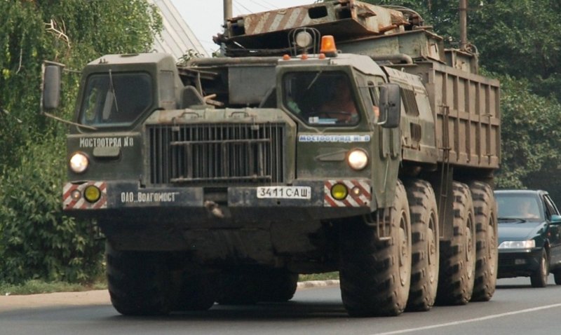 МАЗ-543 ураган тягач