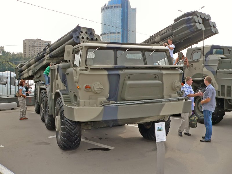 Машина Боевая ураган 452 м