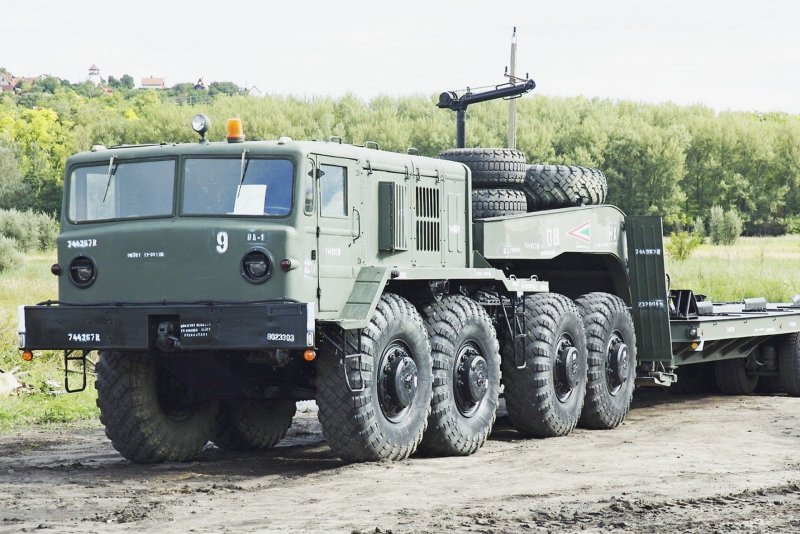 МАЗ 537 тягач