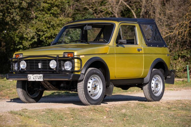 Лада 4x4 2121 Нива