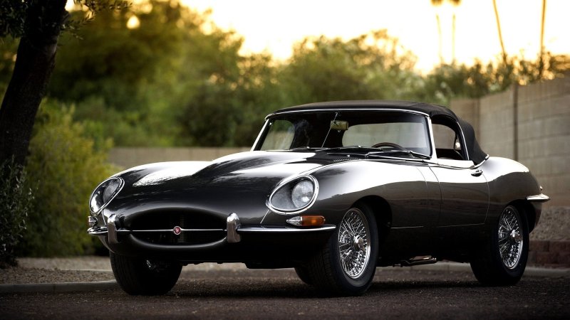 Автомобили Ягуар e Type
