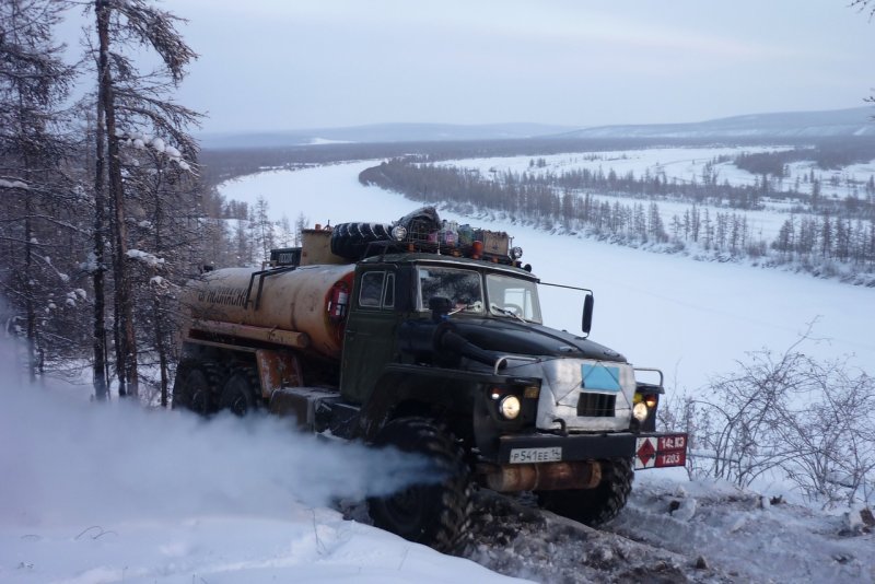 Урал 4320 на зимнике