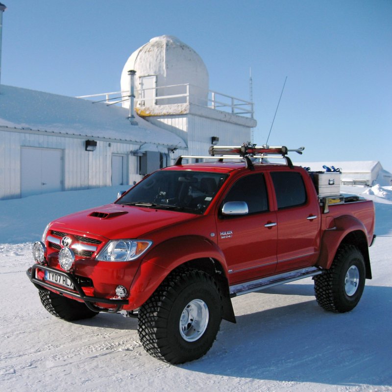 Тойота Хай Лакс Arctic Trucks