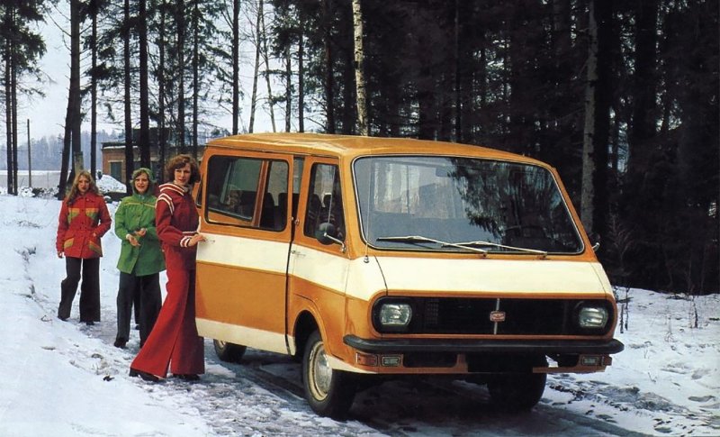 РАФ-2203 «Латвия» реклама