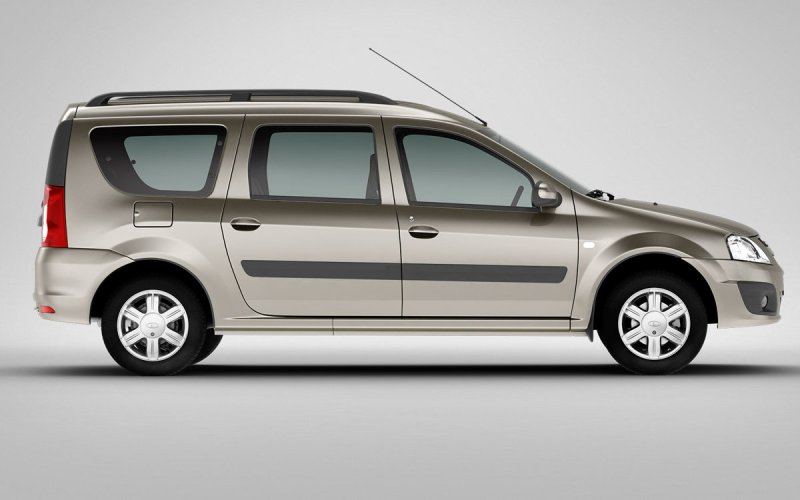 Lada Largus 5