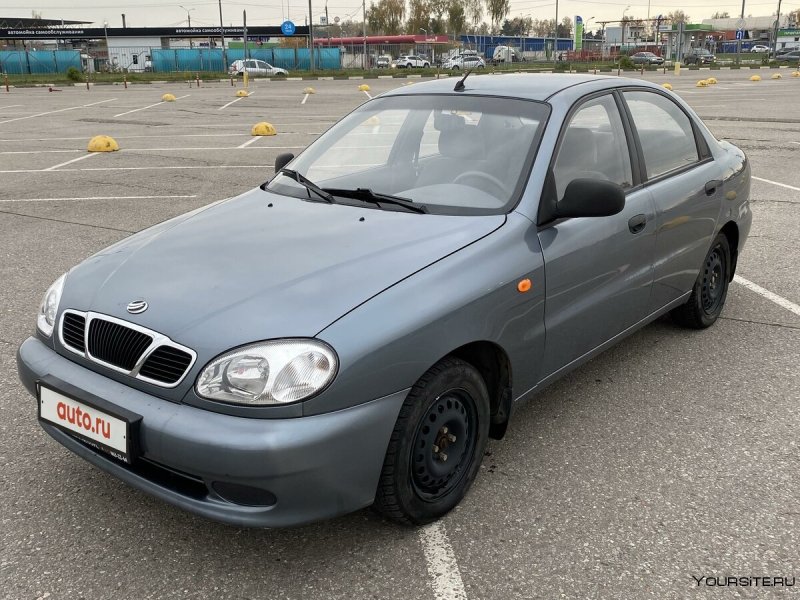 ZAZ-Daewoo lanos.