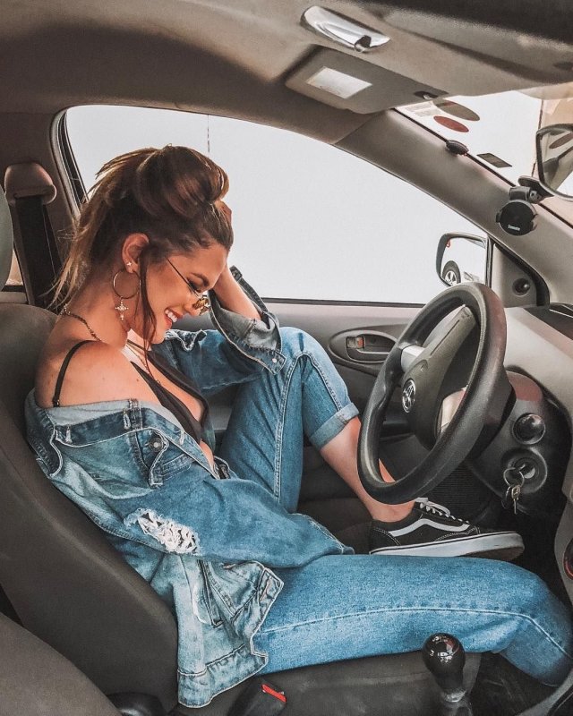 Фотосессия в салоне автомобиля