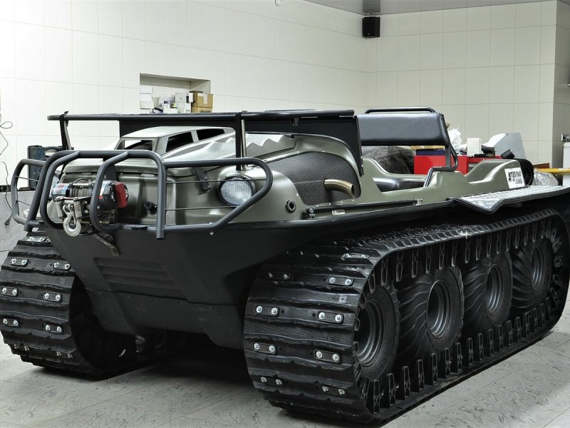 Вездеход Argo 8x8 с кабиной