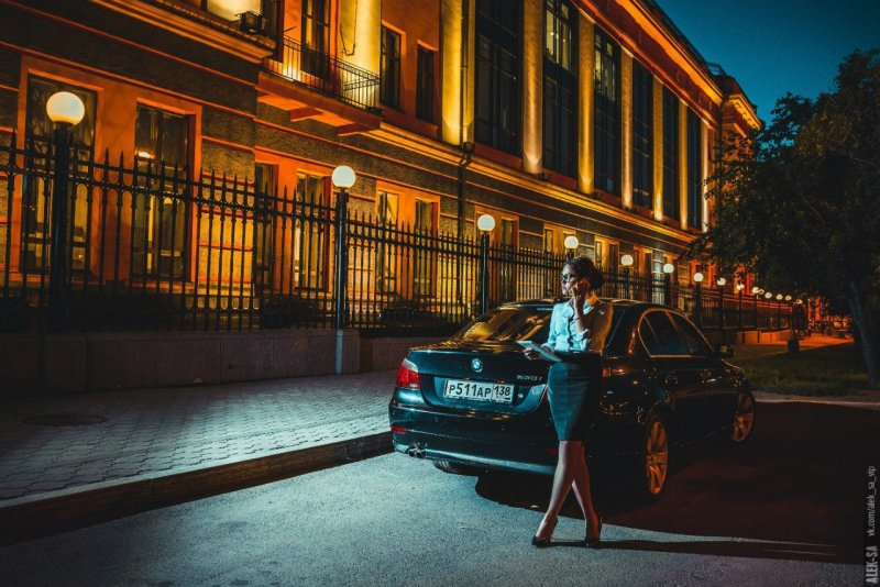 Местоьдля фотосессии с машиной