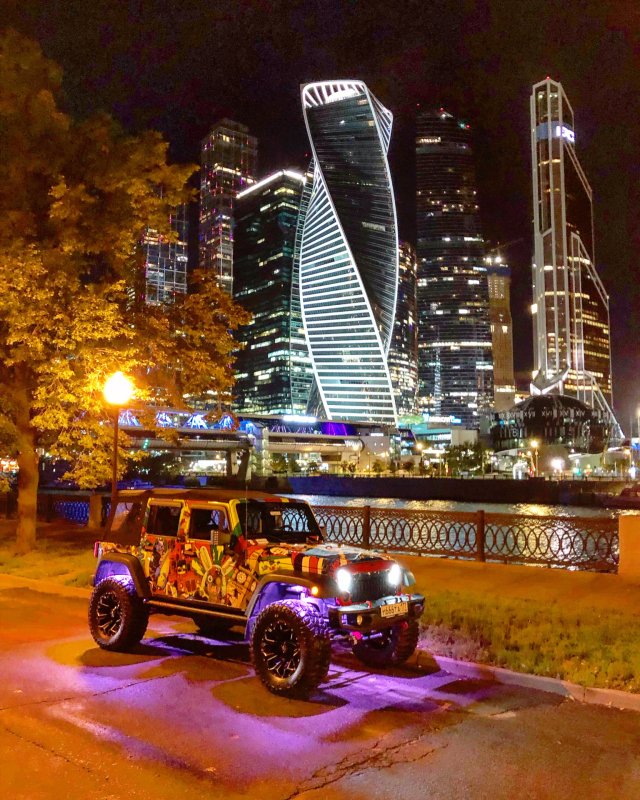 Машины в Москве