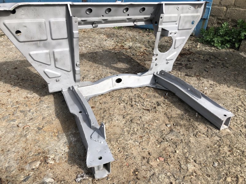 Ford 2474152 лонжерон
