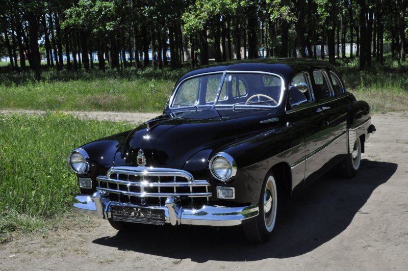 Автомобиль ГАЗ 12