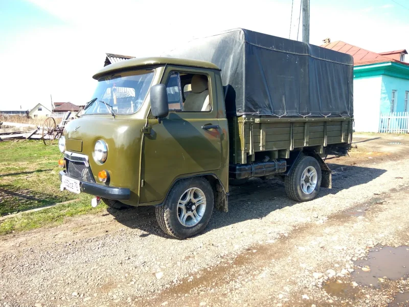 УАЗ Буханка 3303