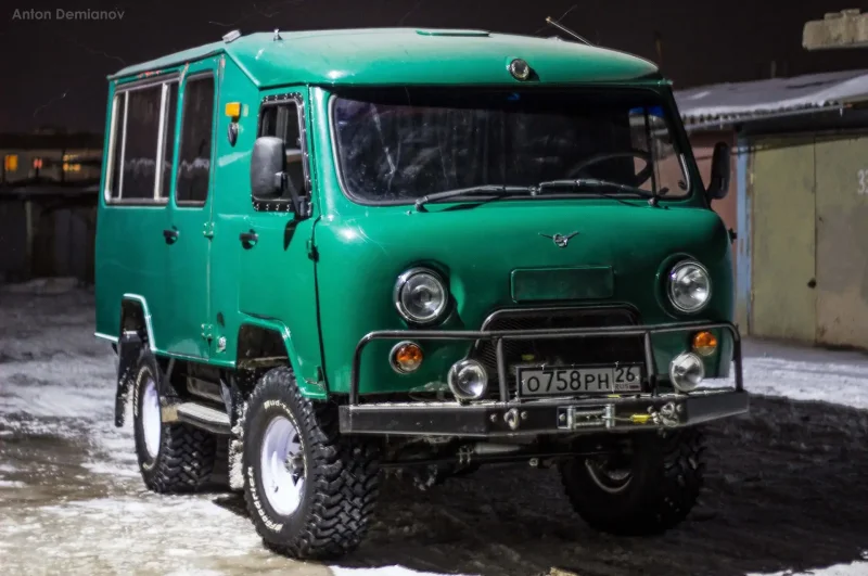 УАЗ грузовой 3303