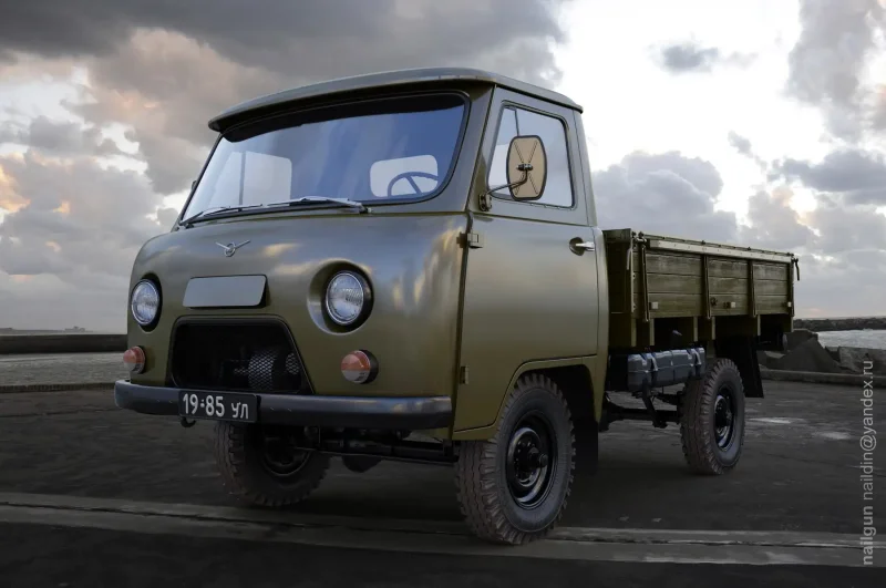 UAZ 3303 бортовой