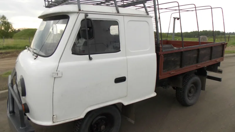 УАЗ 3303 бортовой