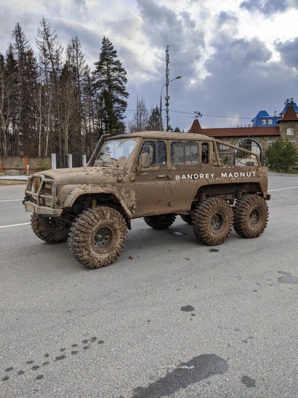 6-Колесный УАЗ-469