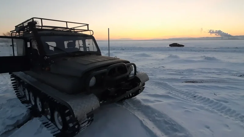 УАЗ 452 гусеничный
