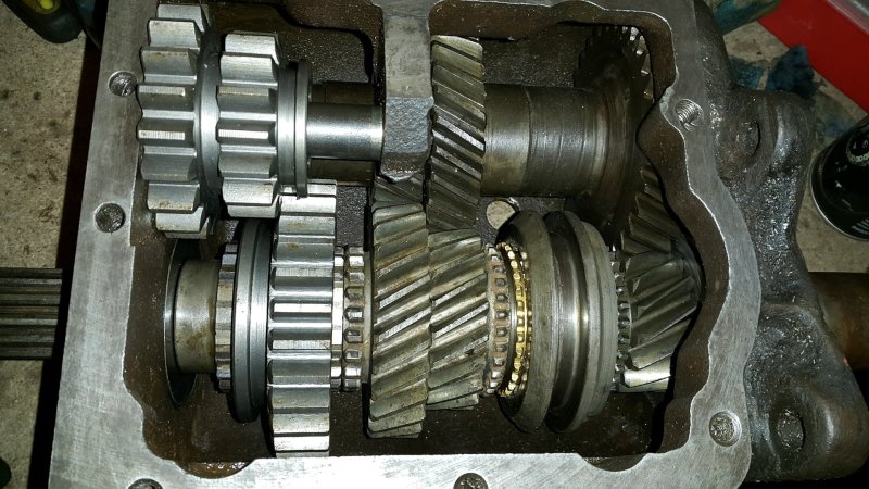 УАЗ коробка и раздатка 402