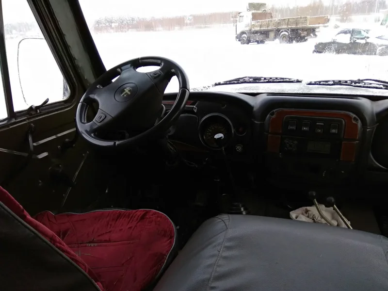Панель УАЗ 452