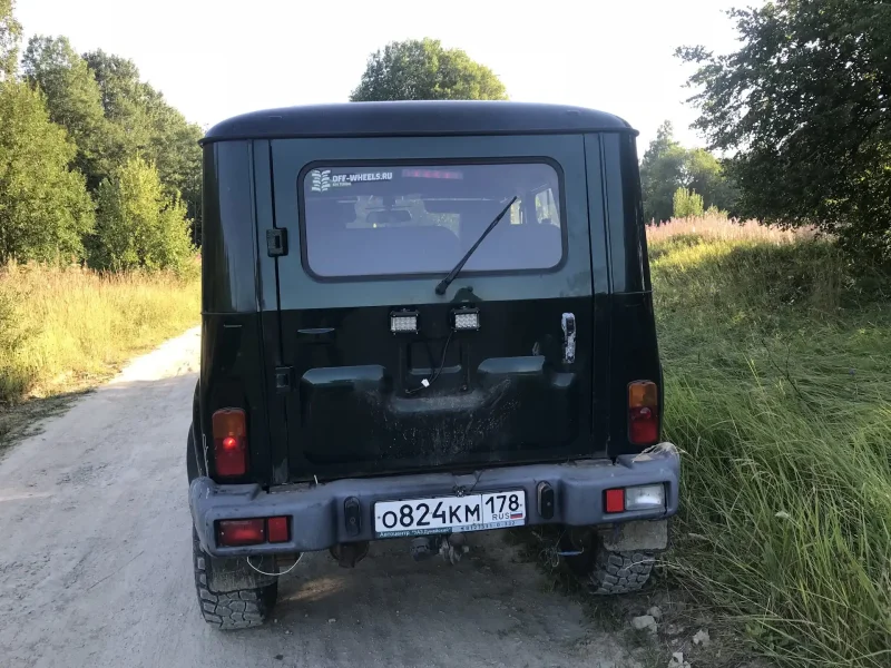 УАЗ 31 51 Хантер вид сзади