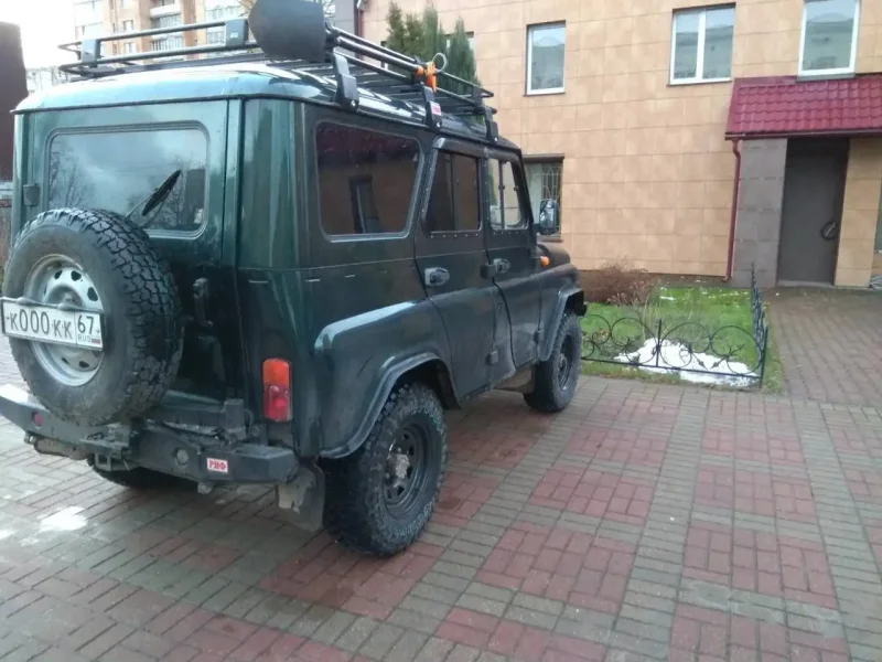 УАЗ 3151 вид сзади