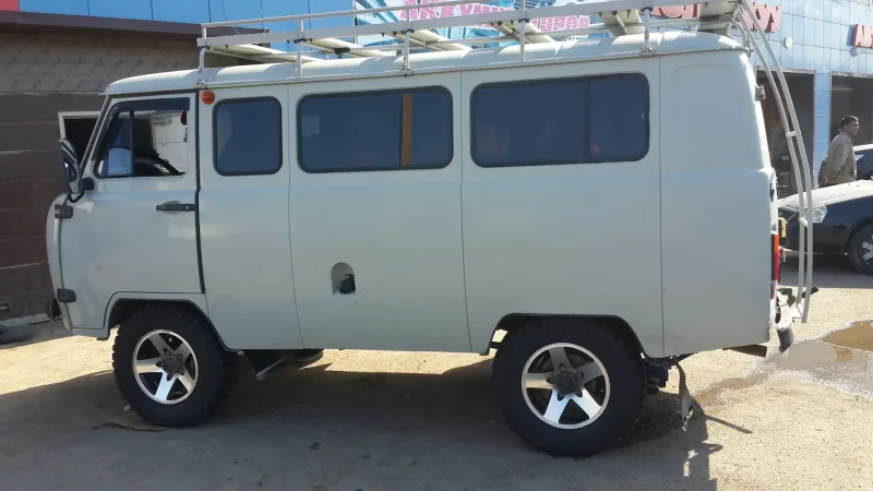 УАЗ Буханка на литых дисках r15