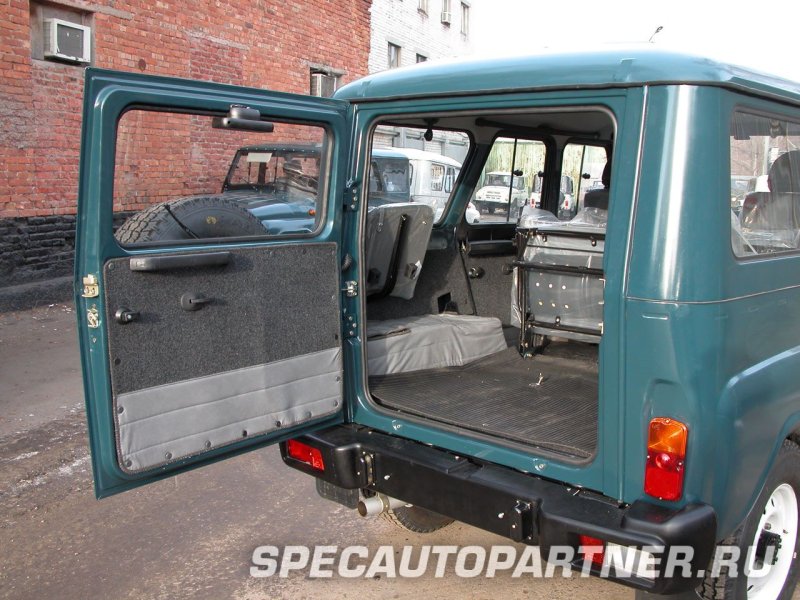 УАЗ 315195 задняя дверь