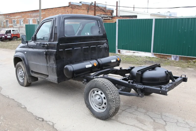 УАЗ Cargo газовый баллон