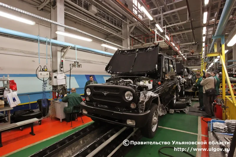 Конвейер УАЗ Патриот