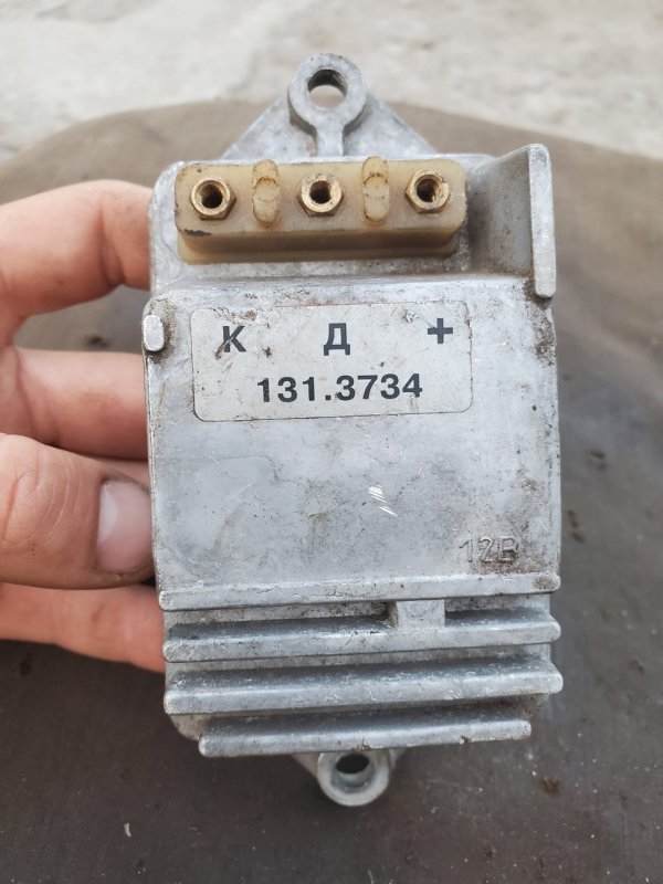 Транзисторный коммутатор ЗИЛ