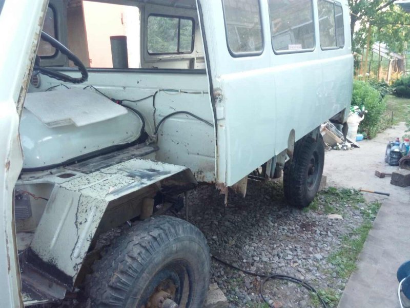 УАЗ 452 без кузова