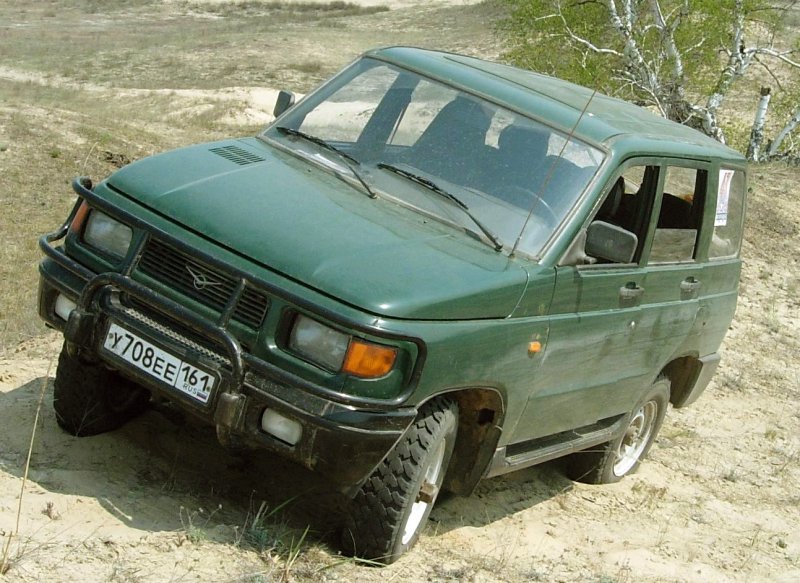УАЗ 31601 1999 года выпуска