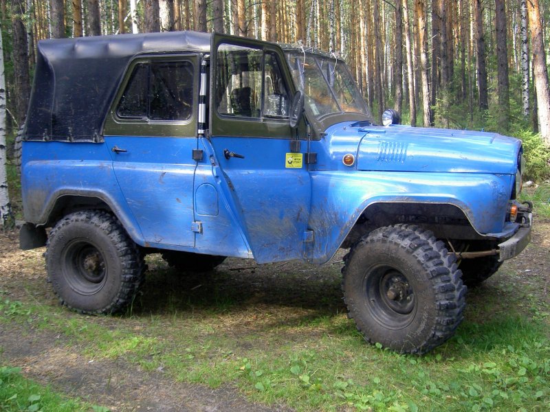 Старенький УАЗ 469