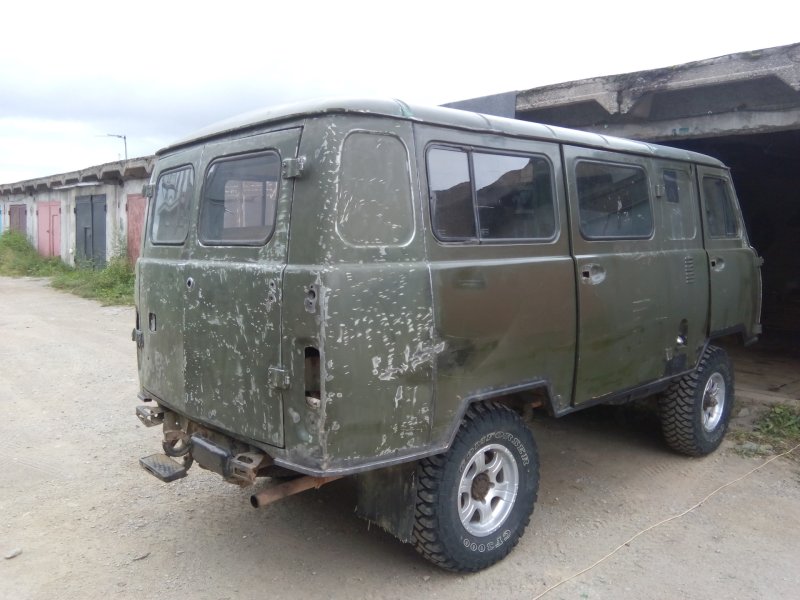 095 30 УАЗ Буханка бежевый
