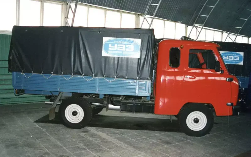 УАЗ 3303 со спальником