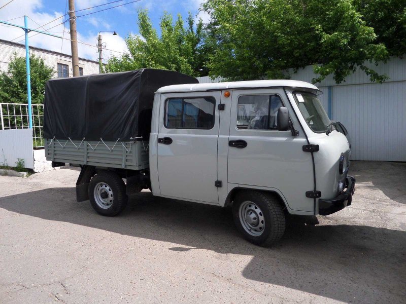 УАЗ 390945