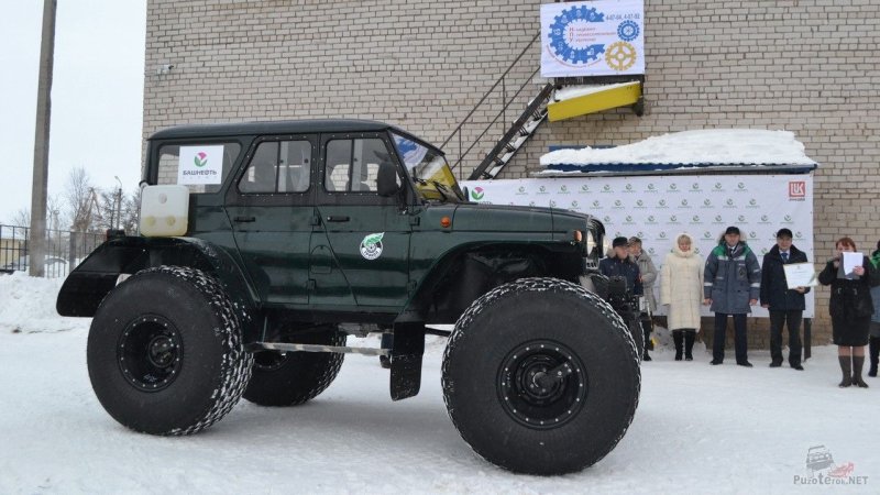 УАЗ 469 Трэкол