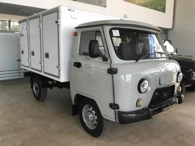 УАЗ 3303 фургон
