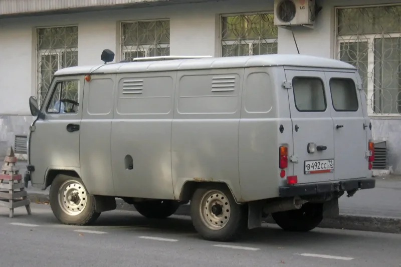 УАЗ фургон 374195
