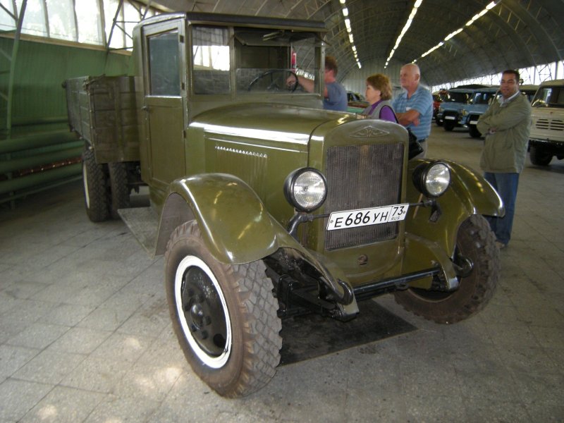 УАЗ-450 И ГАЗ-69