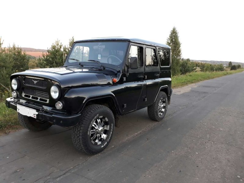 UAZ Hunter черный