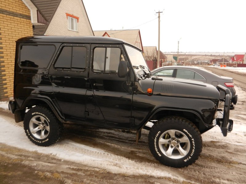 УАЗ Hunter черный r 20