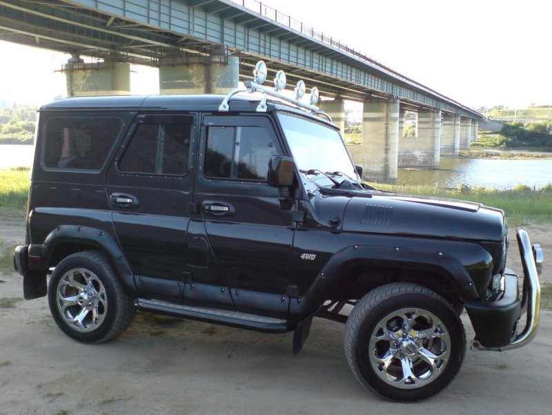 УАЗ 3151 черный на литье