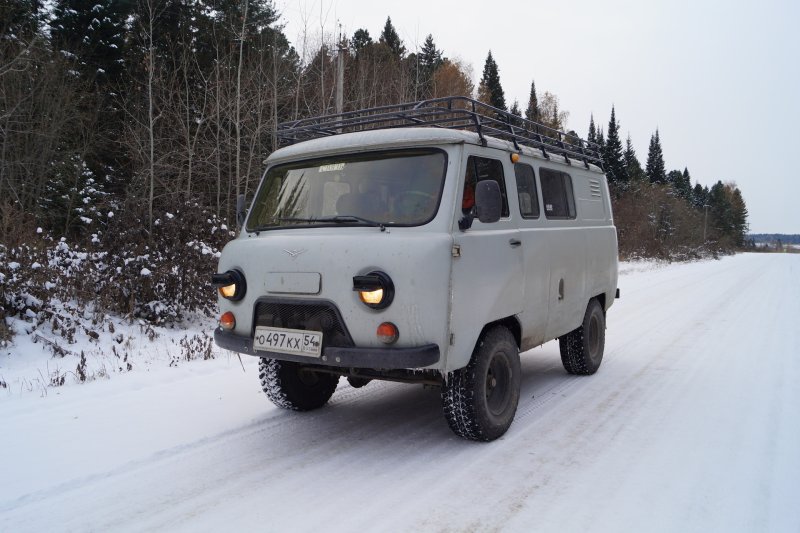 УАЗ 3909 сзади