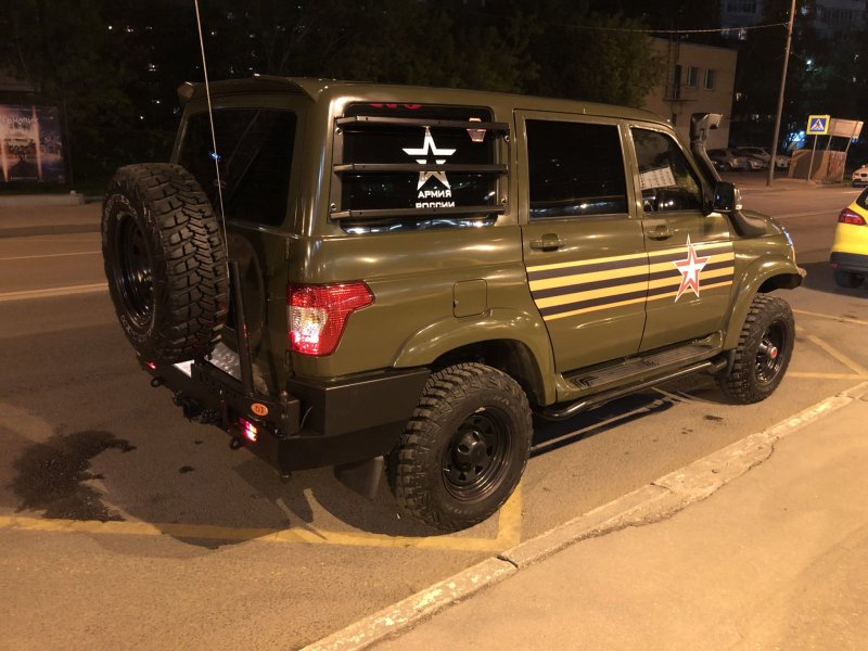 УАЗ-3163 Патриот военный бронированный
