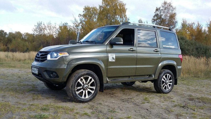 УАЗ Патриот 3163 хаки